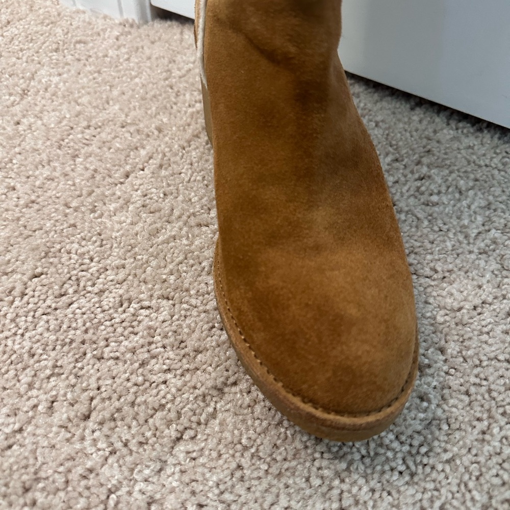 UGG Tan Heeled Boots with Suede Finish - Picture 6 of 11